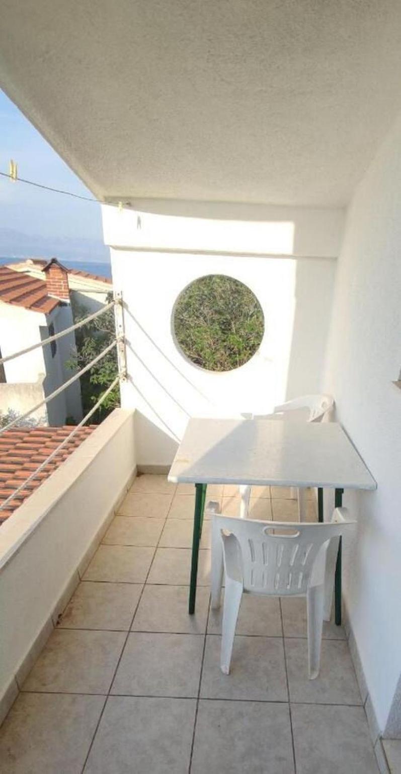 Apartments Vlado - 50M From The Sea Rogac Bagian luar foto