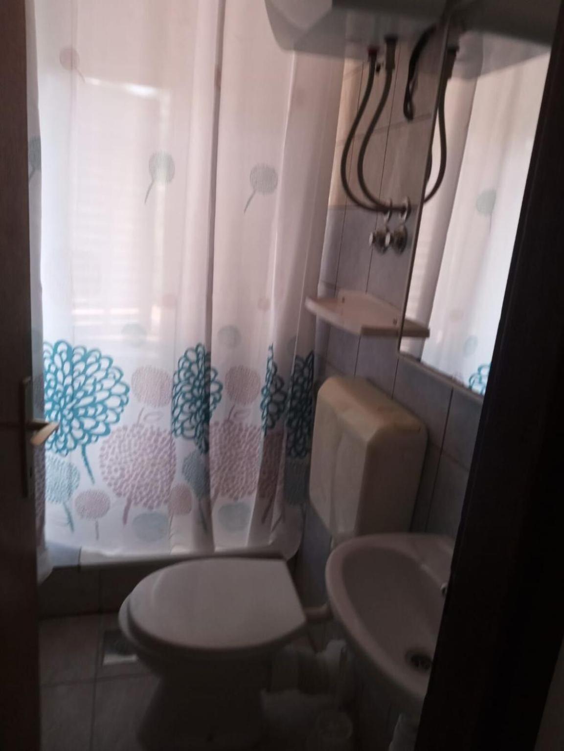 Apartments Vlado - 50M From The Sea Rogac Bagian luar foto