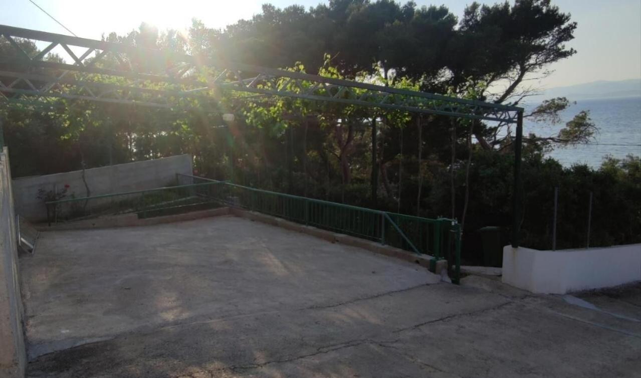 Apartments Vlado - 50M From The Sea Rogac Bagian luar foto